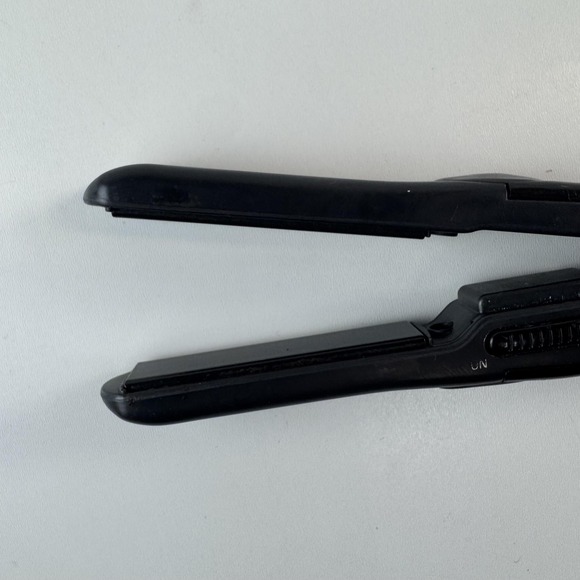 BeLissPRO Mini Hair Straightener Flat Iron‎ Travel Styling Tool Portable Black - Picture 8 of 8